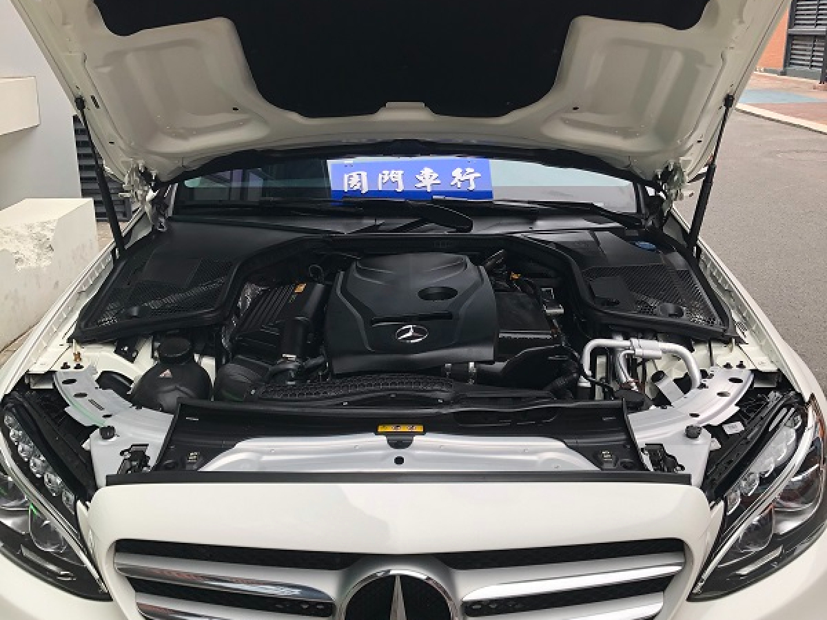 2019年3月奔驰 奔驰C级  2018款 C 200 4MATIC 旅行轿车