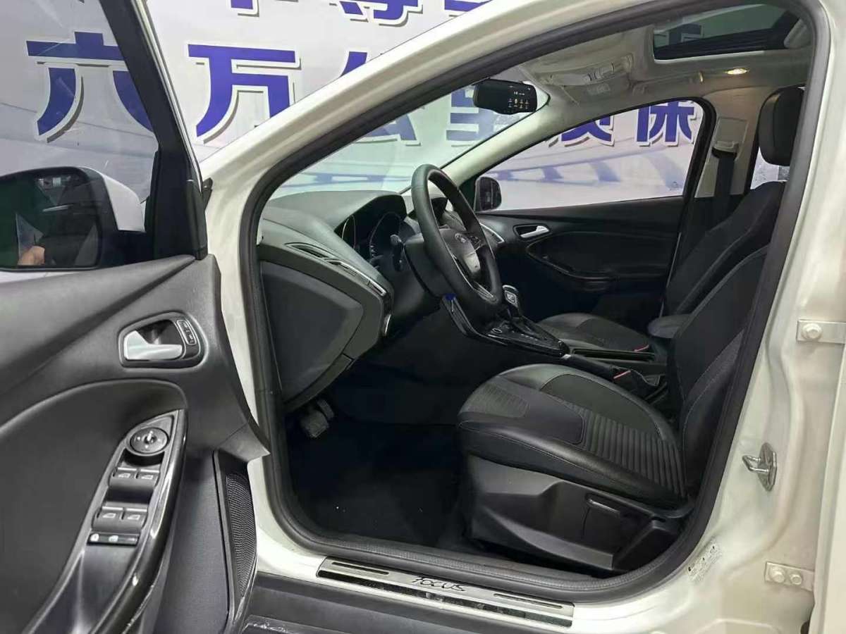 福特 福克斯  2015款 兩廂 1.6L 自動舒適型圖片