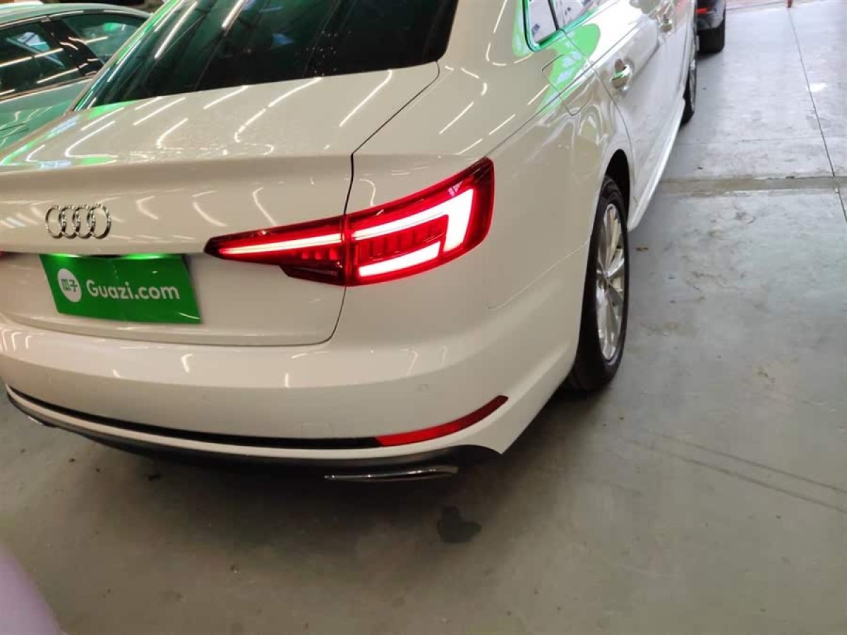 奧迪 奧迪A4L  2019款 40 TFSI 進(jìn)取型 國VI圖片