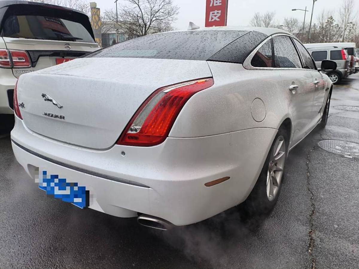 捷豹 XJ  2014款 XJL 2.0T 兩驅(qū)典雅商務(wù)版圖片