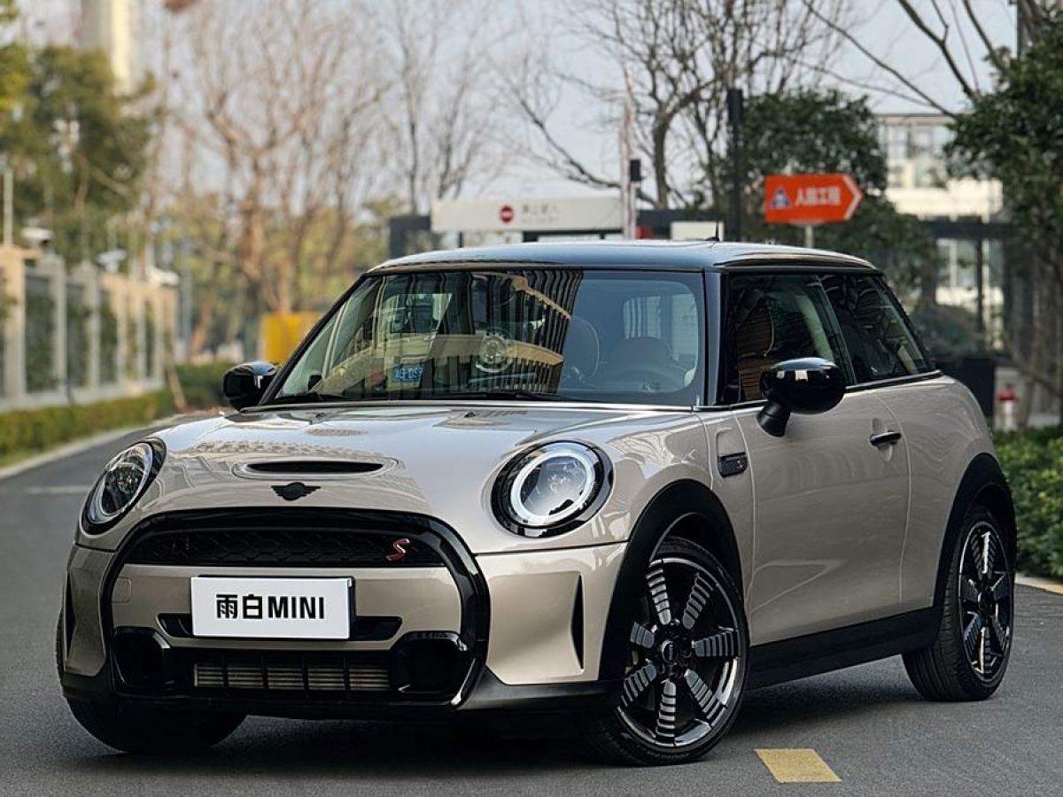 MINI MINI  2022款 改款 2.0T COOPER S 藝術(shù)家圖片