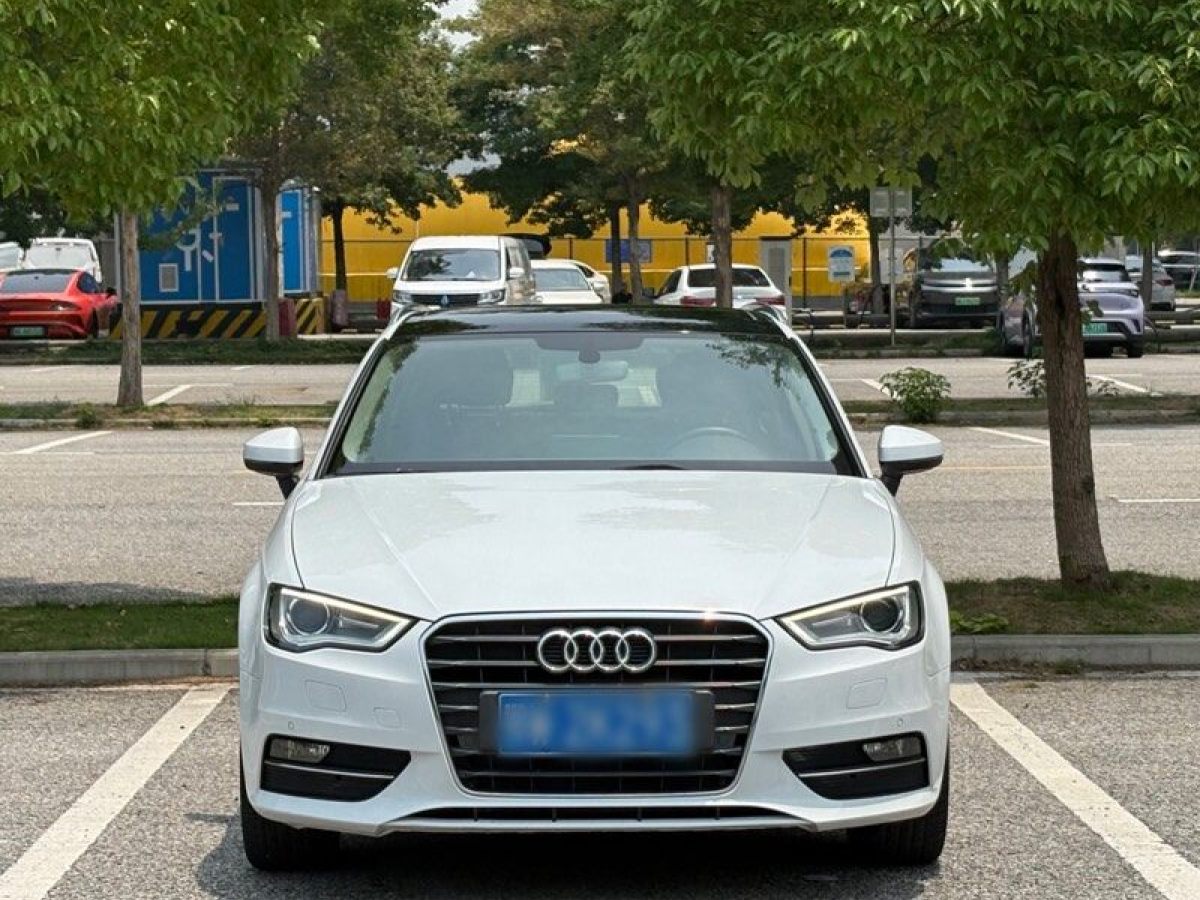 奧迪 奧迪A3  2015款 Sportback 35 TFSI 百萬(wàn)紀(jì)念舒享型圖片