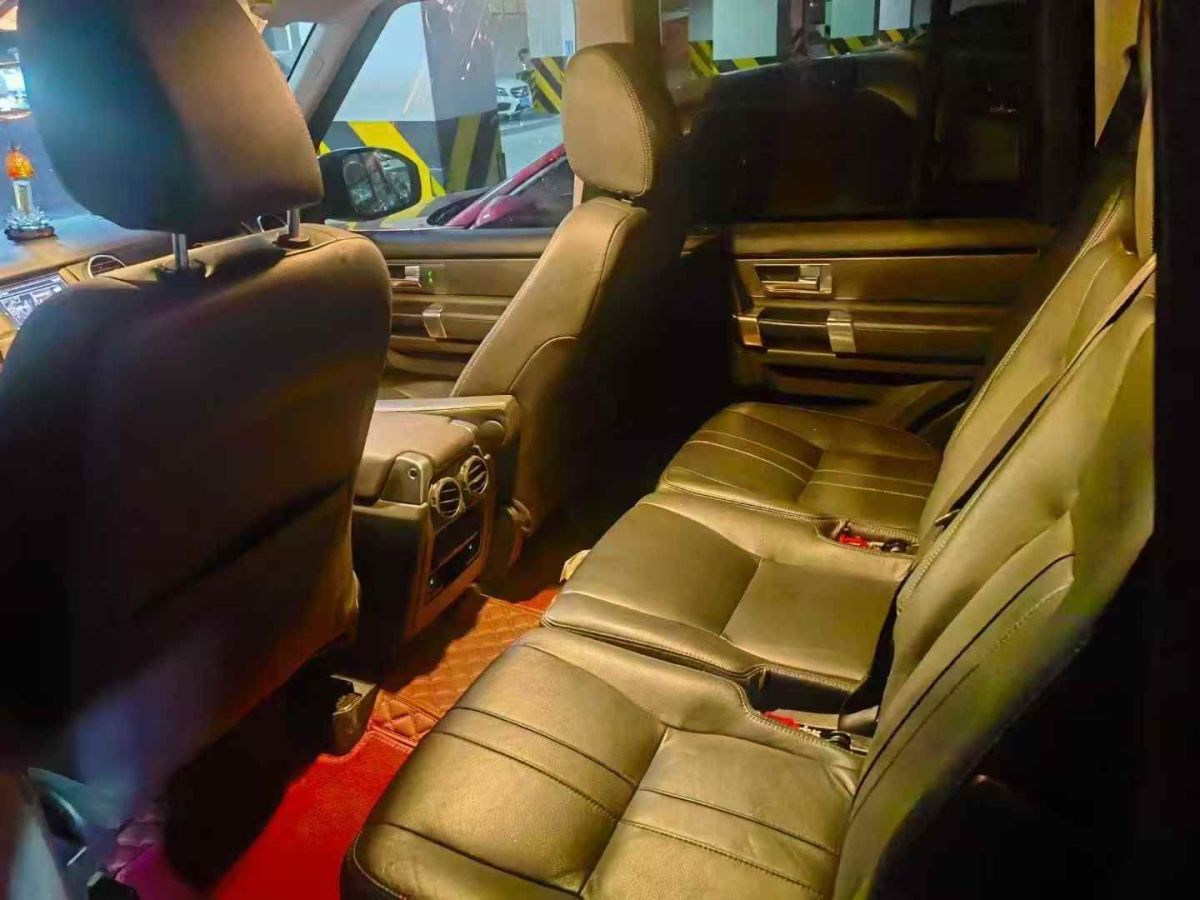 路虎 發(fā)現(xiàn)  2016款 3.0 V6 SC HSE圖片