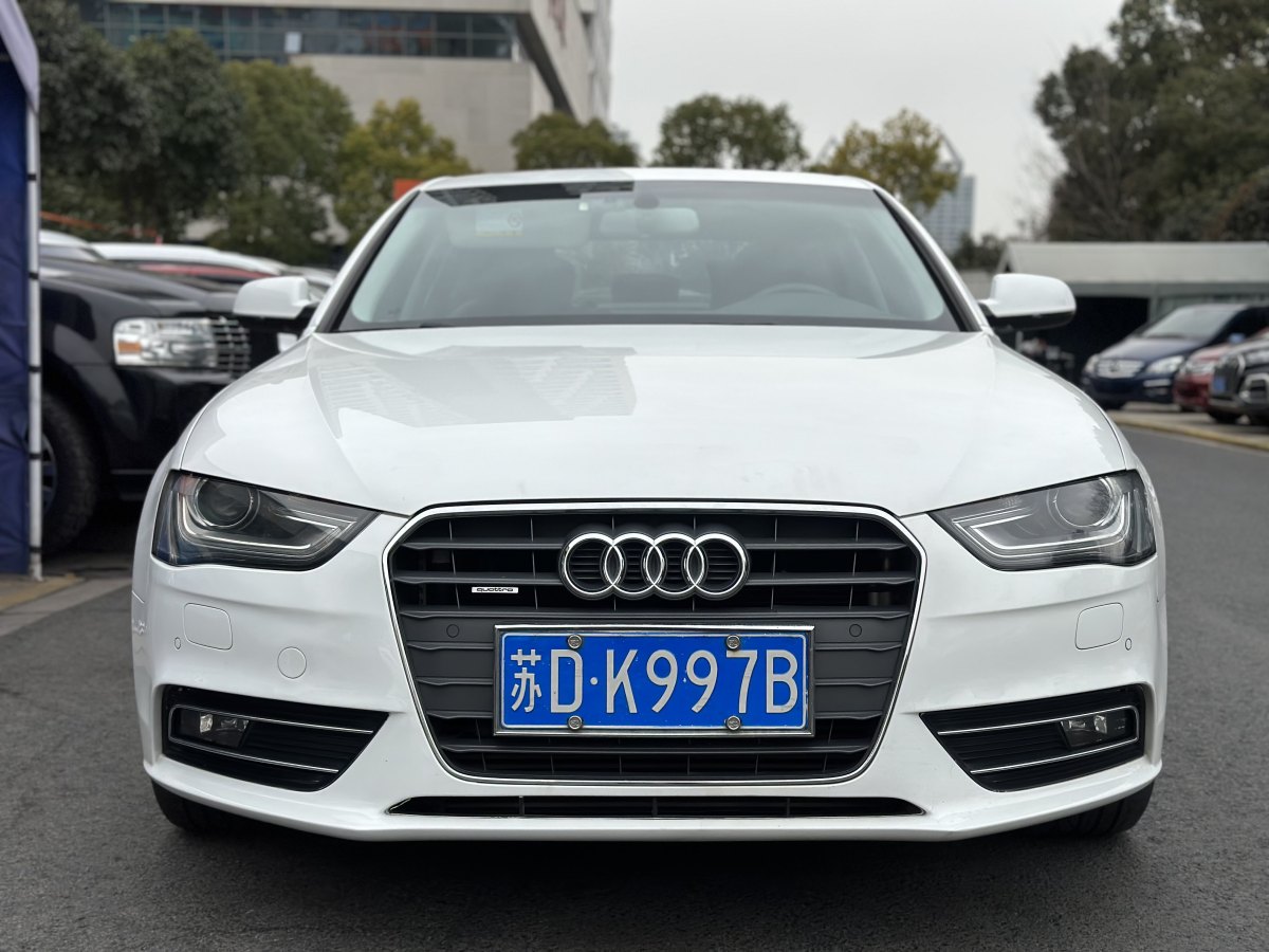 奧迪 奧迪A4L  2013款 40 TFSI quattro個性運(yùn)動型圖片