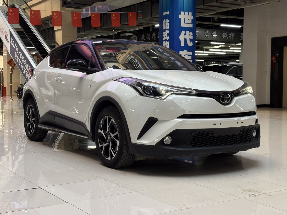 2018年10月豐田 C-HR  2018款 2.0L 領(lǐng)先版 國(guó)V