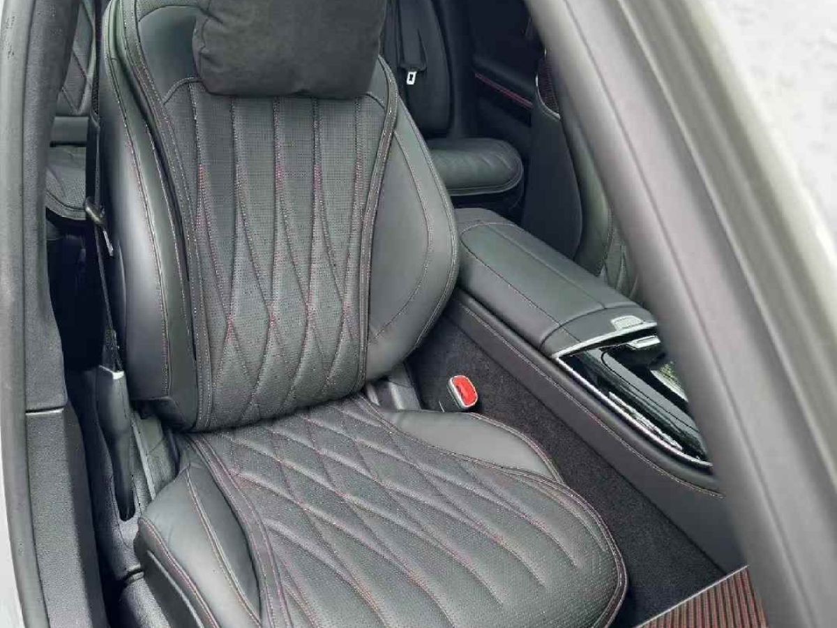 奔馳 奔馳S級(jí)AMG新能源  2025款 AMG S 63 L E Performance圖片