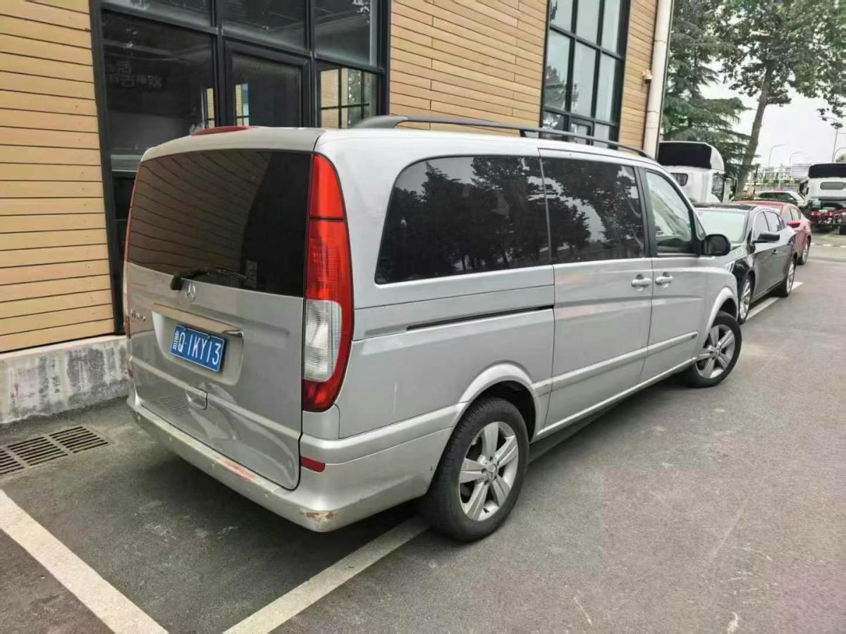 奔馳 唯雅諾  2010款 2.5L 尊貴版圖片