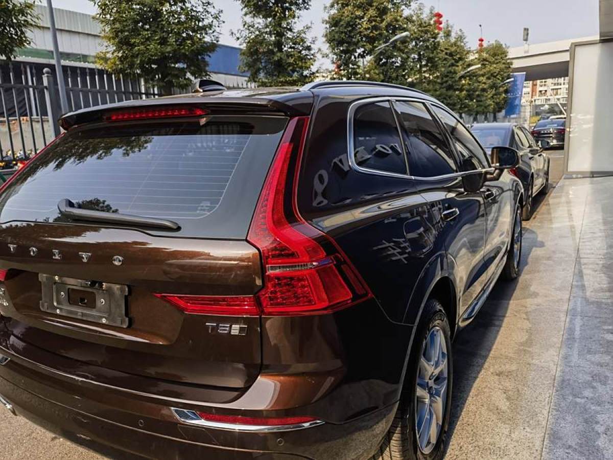 沃爾沃 XC60  2020款 T5 四驅智逸豪華版圖片