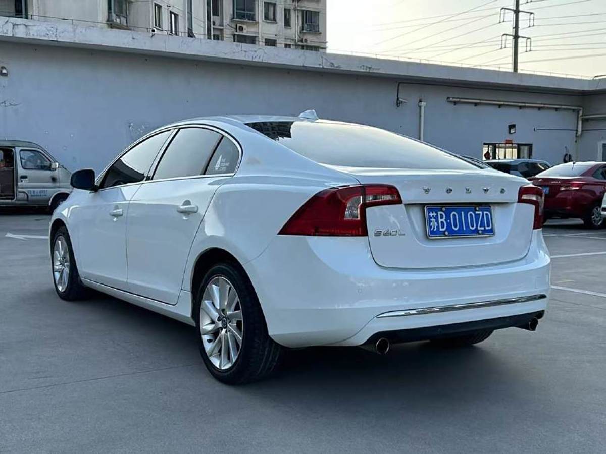 沃爾沃 S60  2016款 L 2.0T T4 智遠(yuǎn)版圖片