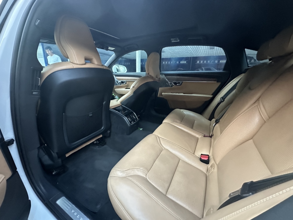 沃爾沃 S90  2019款 T5 智尊版圖片