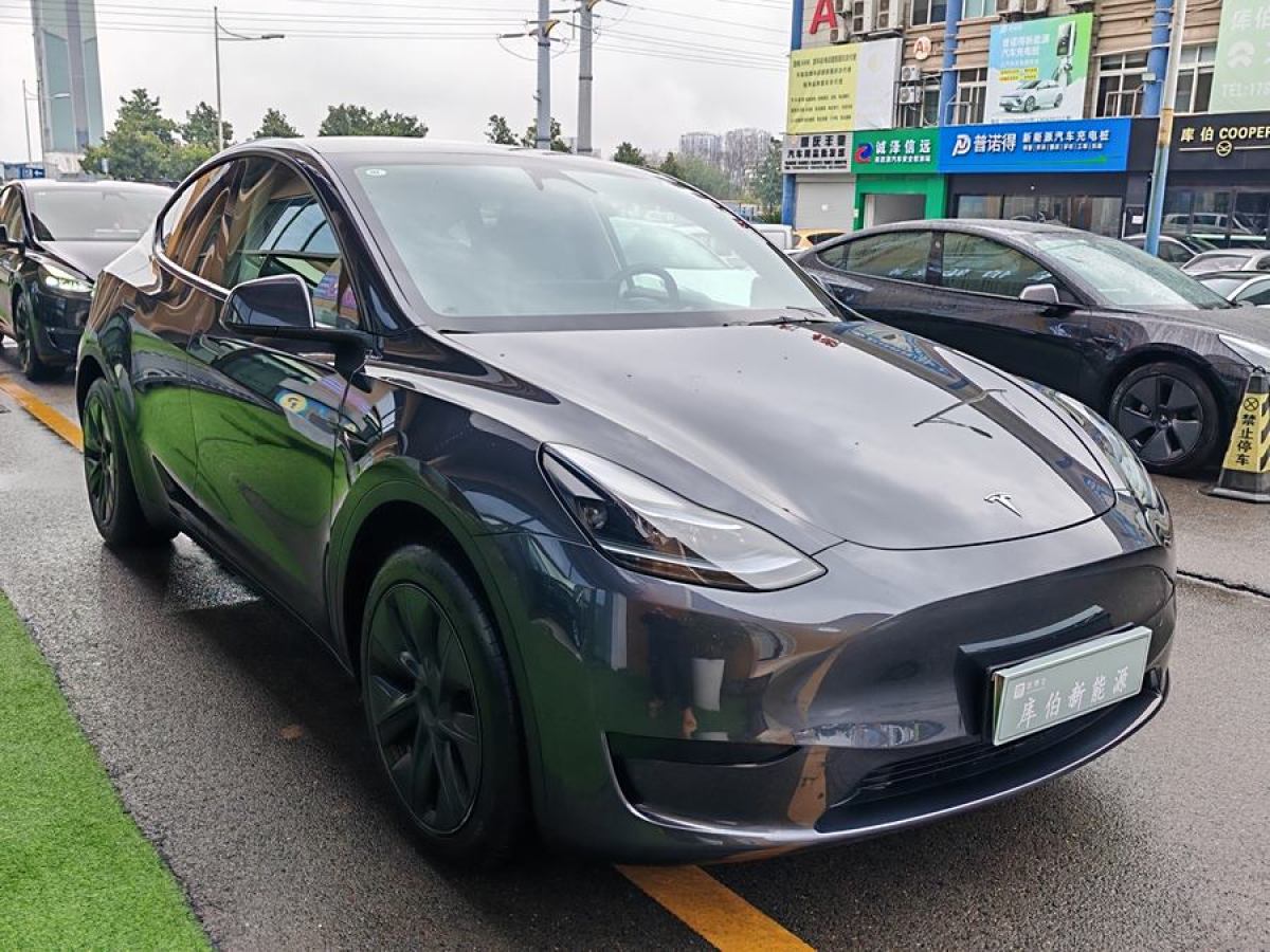 特斯拉 Model 3  2020款 改款 長(zhǎng)續(xù)航后輪驅(qū)動(dòng)版圖片