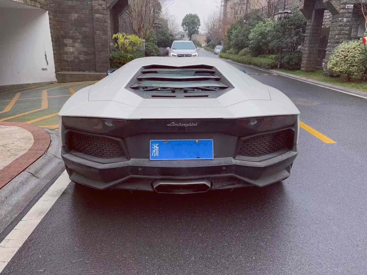 蘭博基尼 Aventador  2013款 LP 700-4 Roadster圖片