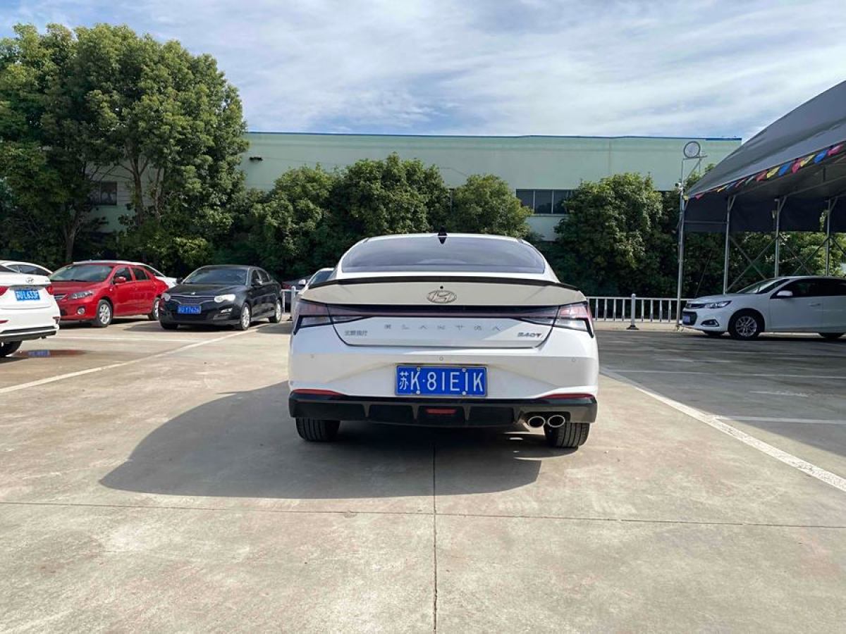 現(xiàn)代 伊蘭特  2022款 1.5L CVT LUX尊貴版圖片