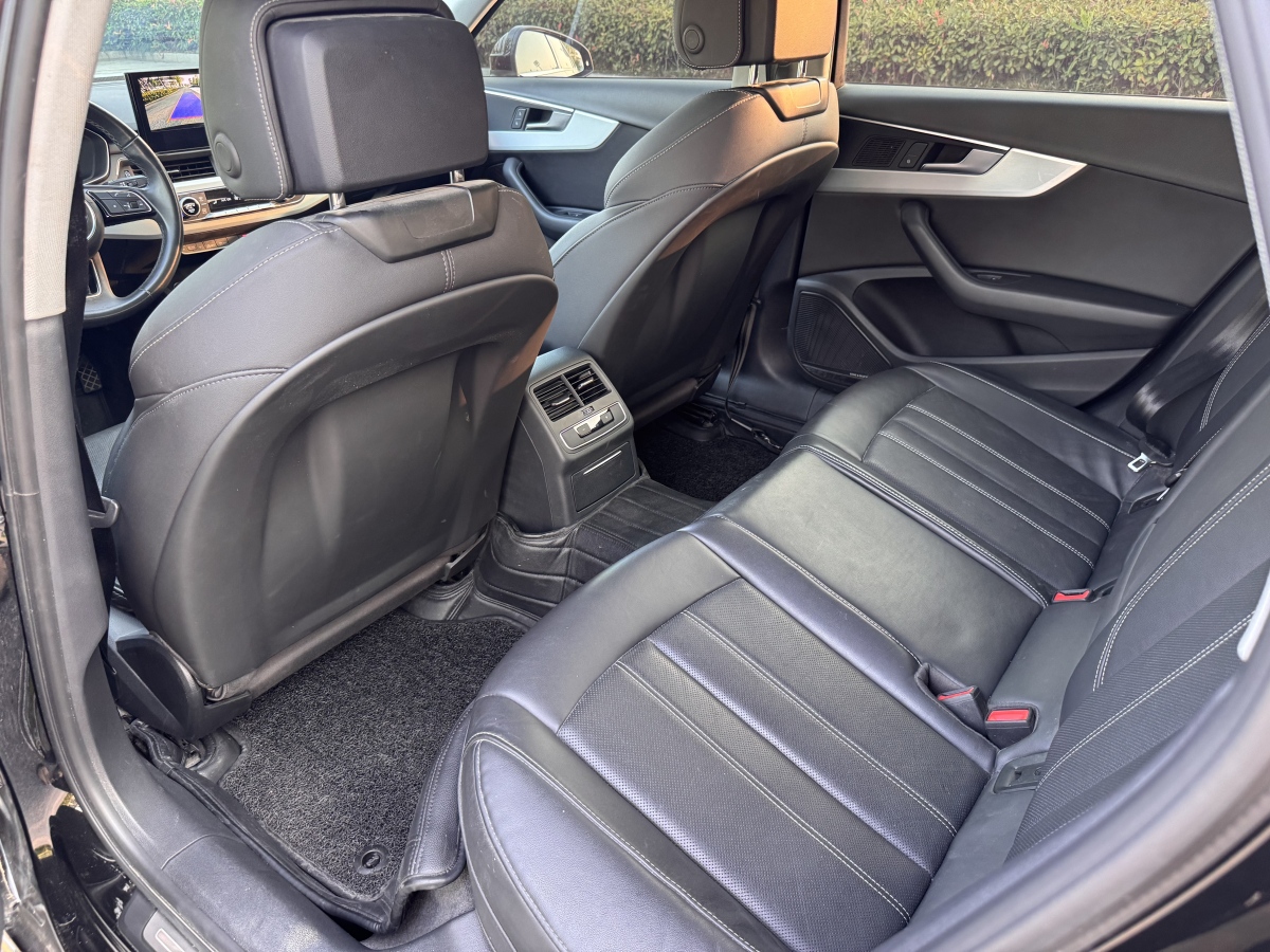 奧迪 奧迪A4L  2022款 40 TFSI 豪華動感型圖片