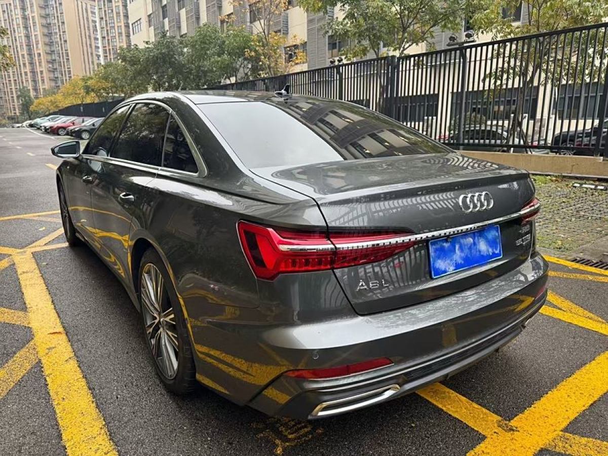 奧迪 奧迪A6L  2022款 55 TFSI quattro 旗艦動(dòng)感型圖片