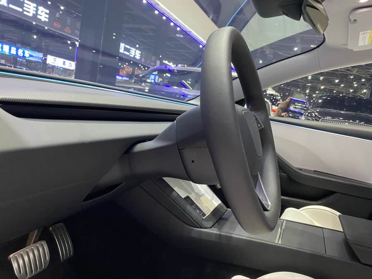 特斯拉 Model 3  2024款 高性能全輪驅(qū)動版圖片