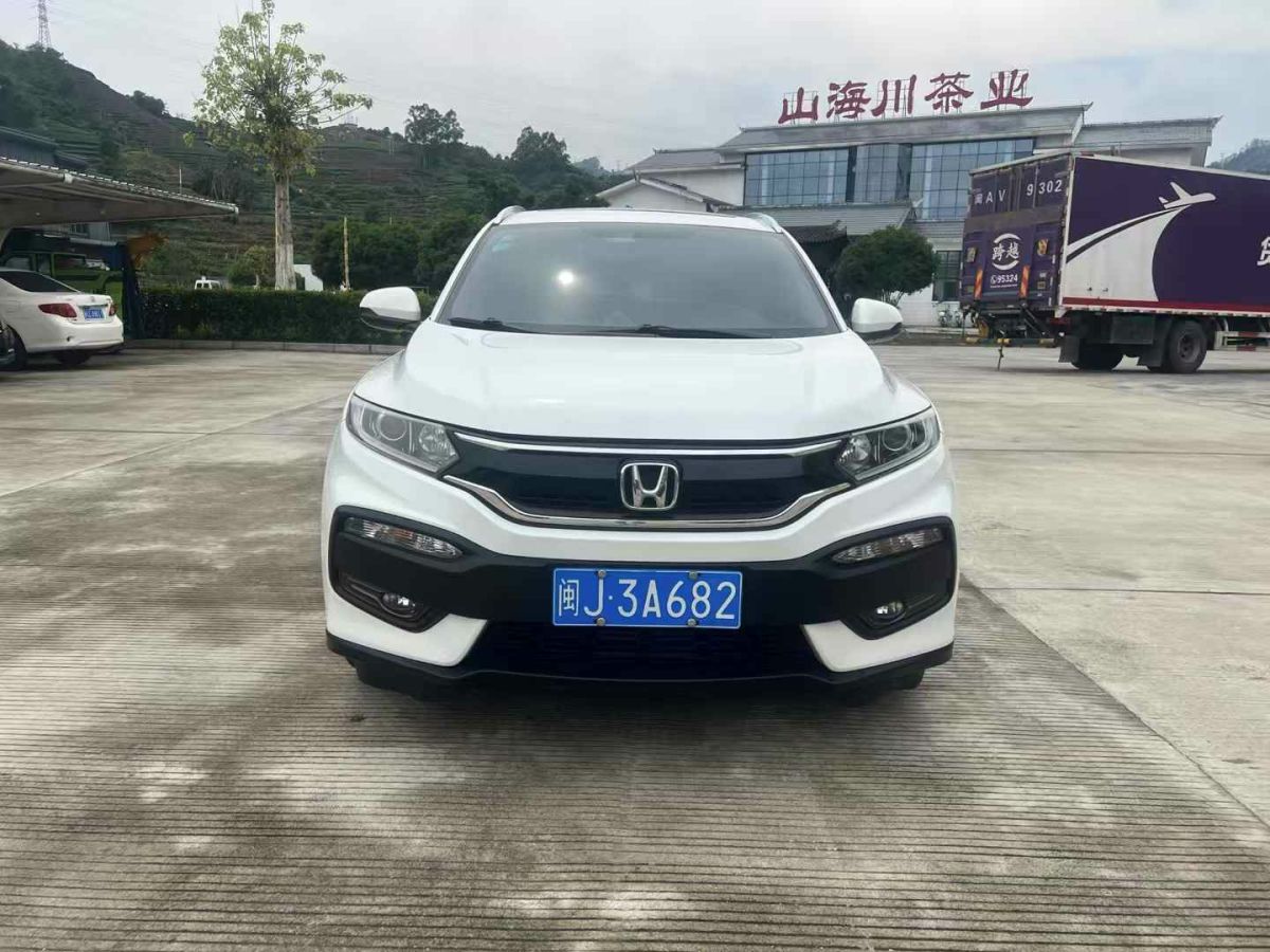本田 CR-V  2018款 240TURBO 手動兩驅(qū)經(jīng)典版圖片