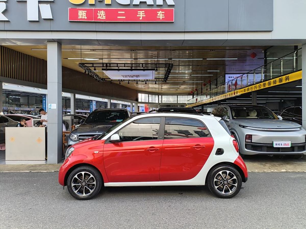 smart forfour  2016款 1.0L 52千瓦激情版圖片