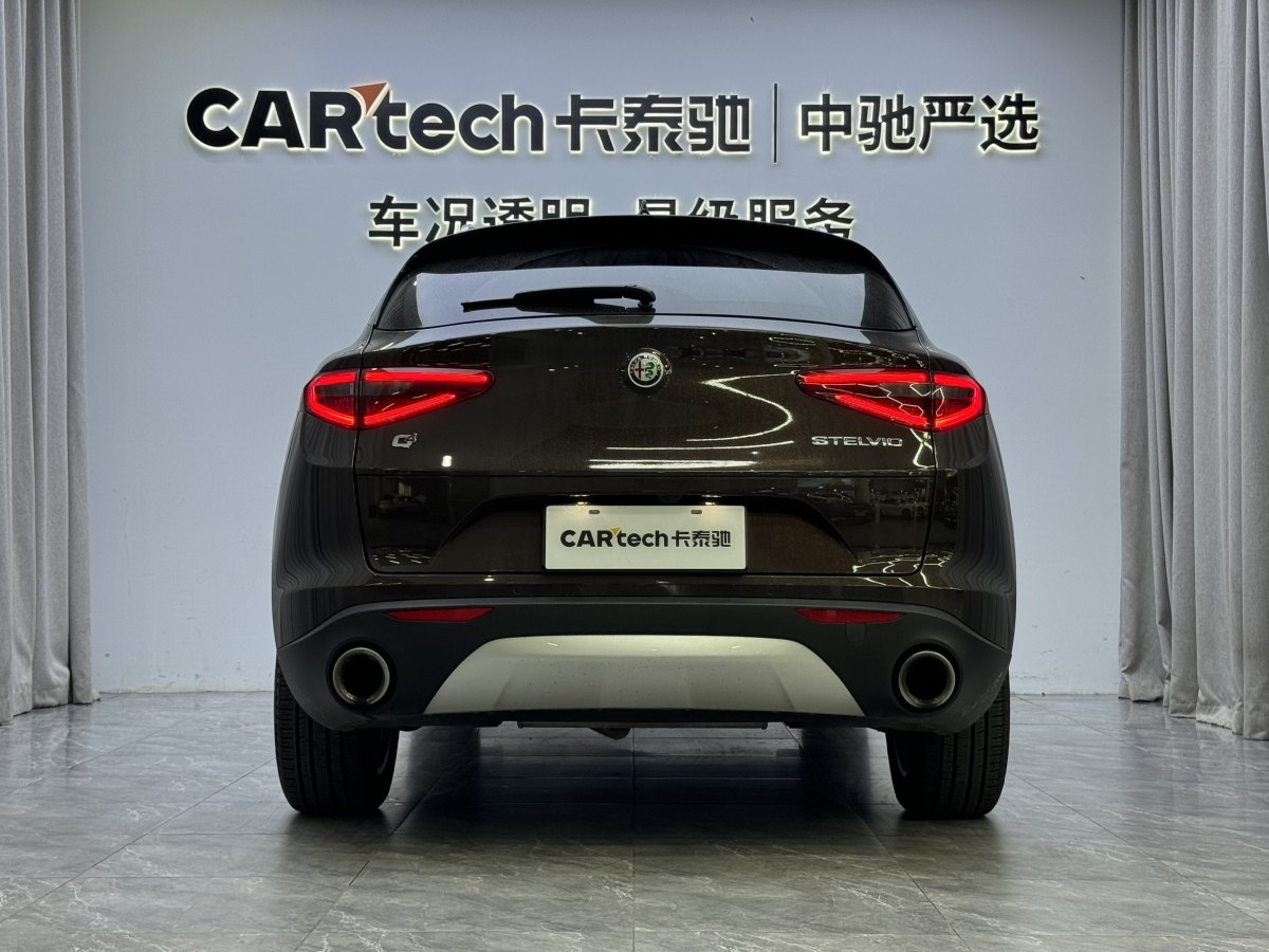 阿爾法·羅密歐 Stelvio  2017款 2.0T 200HP 豪華版圖片