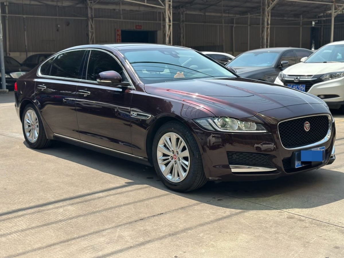 捷豹 XFL  2017款 XFL 2.0T 240PS 尊享版圖片