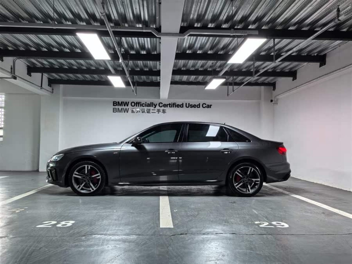 奧迪 奧迪A4L  2022款 40 TFSI 豪華動感型圖片