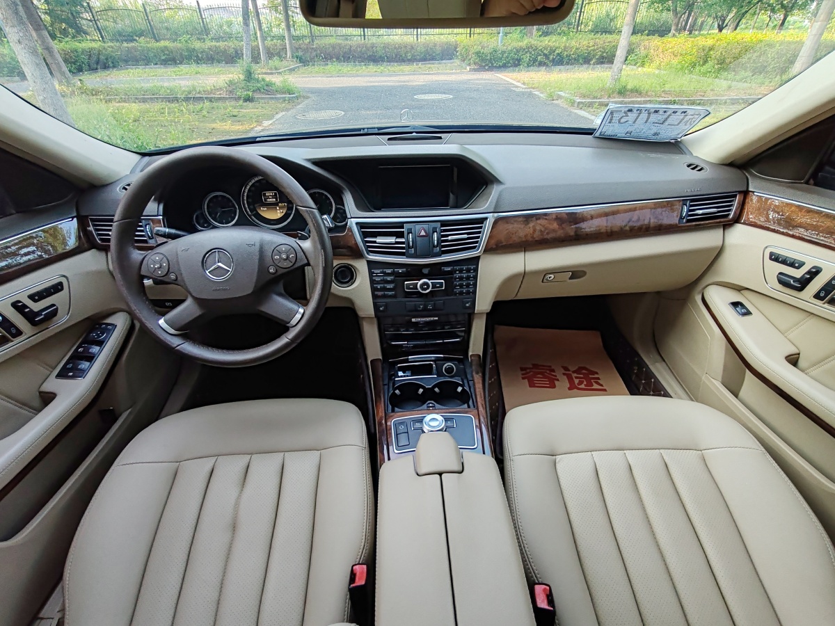 奔驰 奔驰E级  2012款 E 300 L 优雅型图片