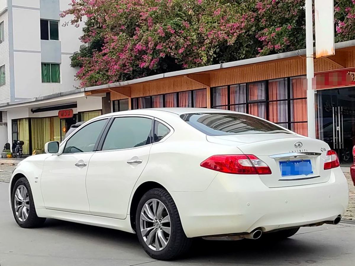 英菲尼迪 Q70  2013款 Q70L 2.5L 雅致版圖片